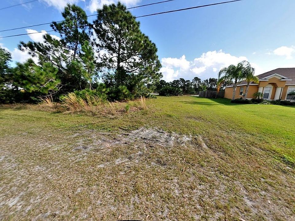 1st image of 5365 NW Alam Cir