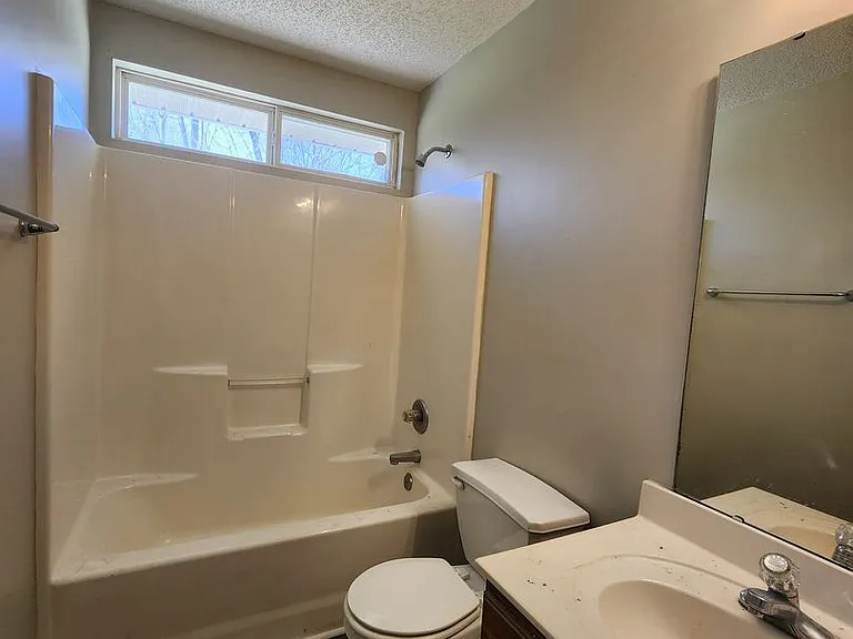 1126 Maria Christina Ln — Photo 16