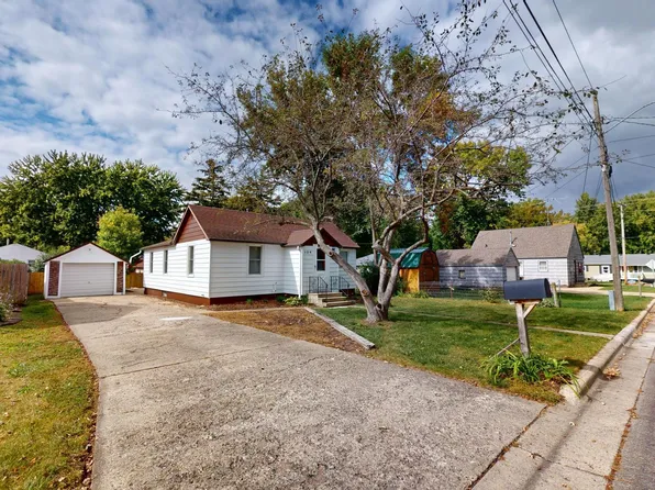 104 S 6th Ave, Albert Lea, MN 56007