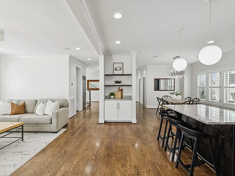 2302 Sunset Pl — Photo 10