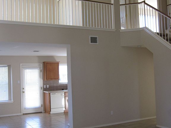 Living Rm/Upstairs Game Rm