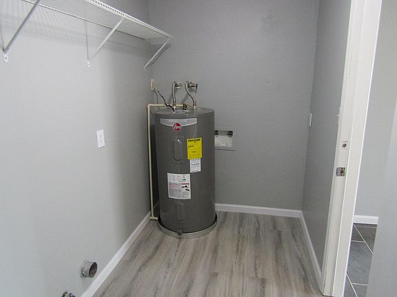 5th image of 1324 Continental Dr