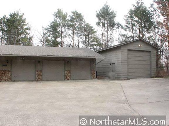 2nd image of 1051 Evergreen Trail NE
