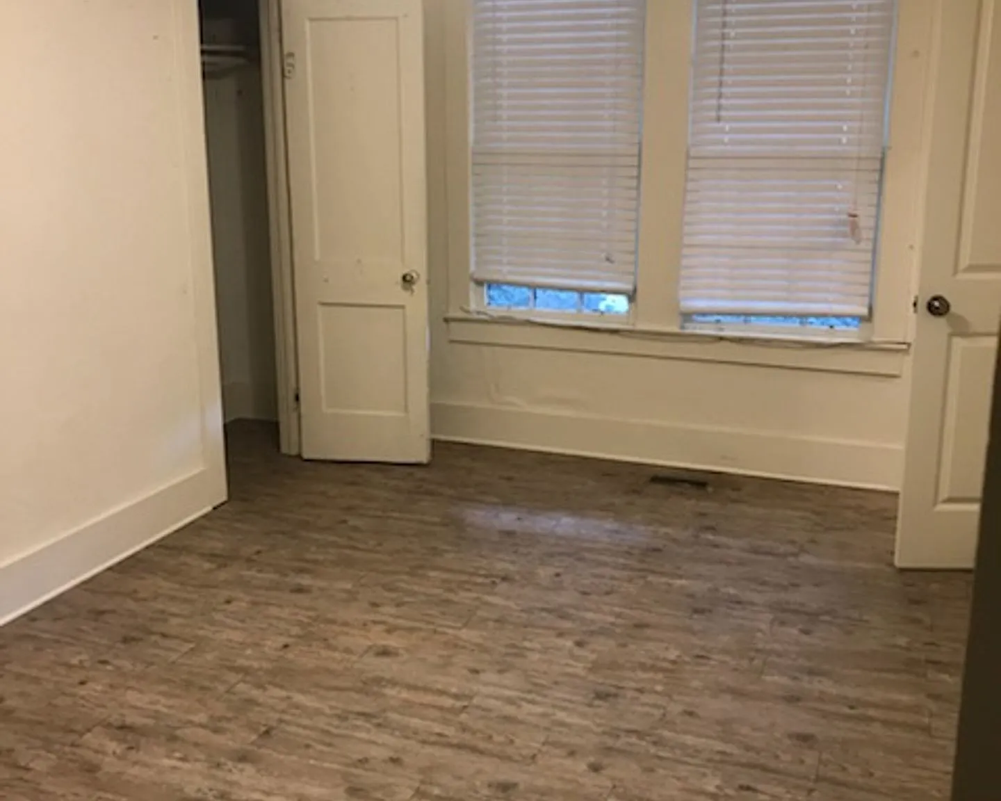 1019 Queen City Avenue — Photo 3