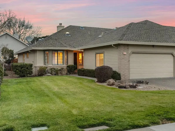 8391 Oakmont Drive, Santa Rosa, CA 95409