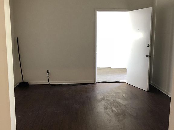 5th image of 3926 S Kings Ave Lot A