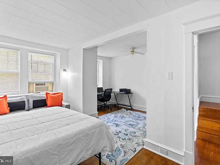7437 Germantown Ave — Photo 11