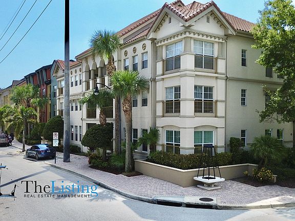 2nd image of 2411 W Horatio St #1-532