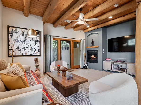 601 W San Mateo Rd APT 181, Santa Fe, NM 87505