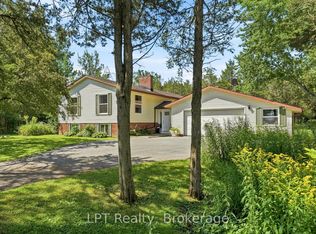 1207 County Road 9 Rd, Greater Napanee, ON K7R 0E4