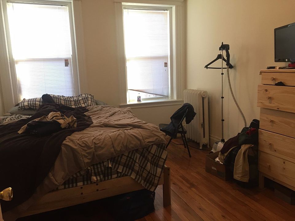 2nd image of 1298 Commonwealth Ave APT 12A