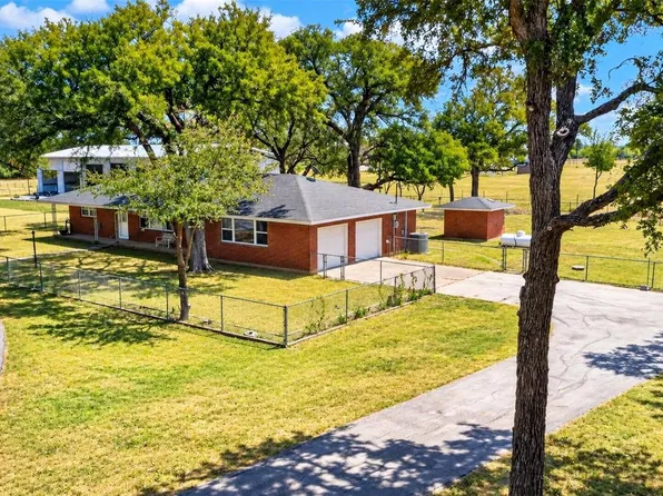 161 Tomlinson Rd #1 & 3, Granbury, TX 76049