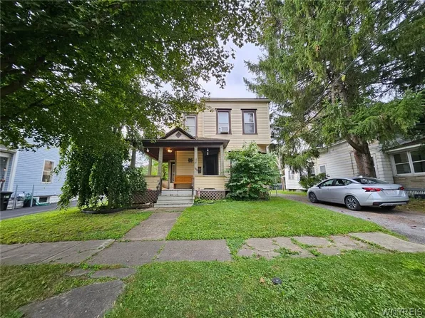 108 E Heman St, East Syracuse, NY 13057
