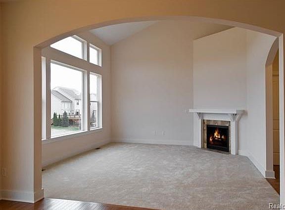 4th image of 1313 Yellowstone Valley Dr