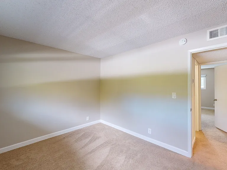 1006 Ignacio Blvd #37 — Photo 9