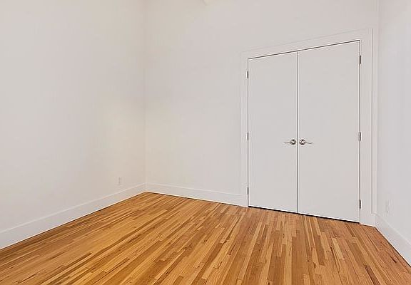 4th image of 31 E 31st St APT 6c