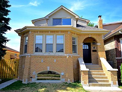 4928 W Carmen Ave, Chicago, IL, 60630