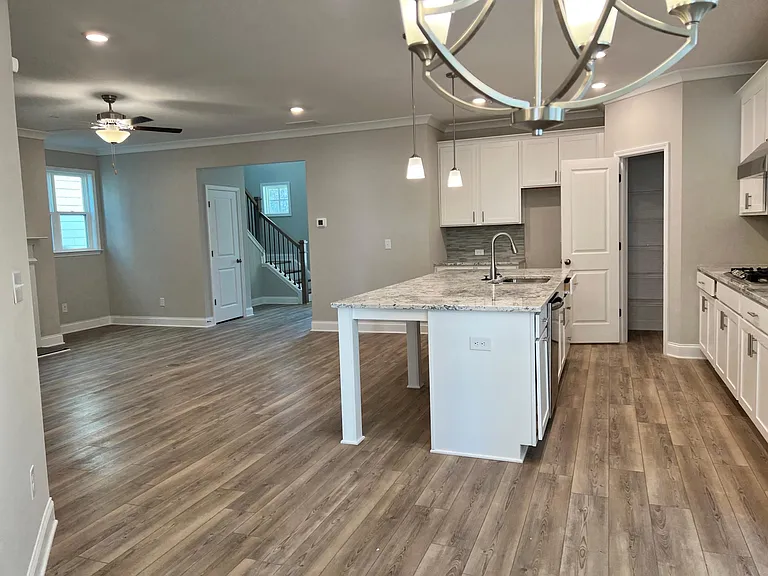 4091 Aveline Ln — Photo 5