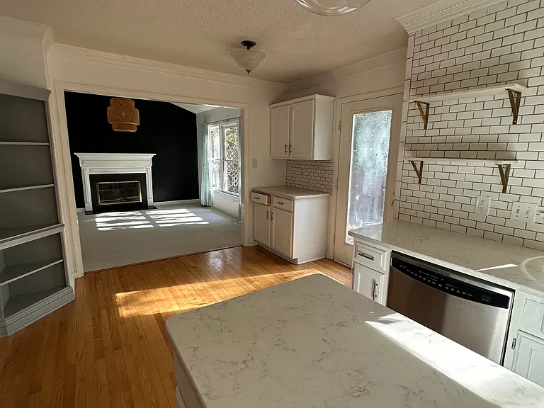 3420 Tunas St — Photo 6