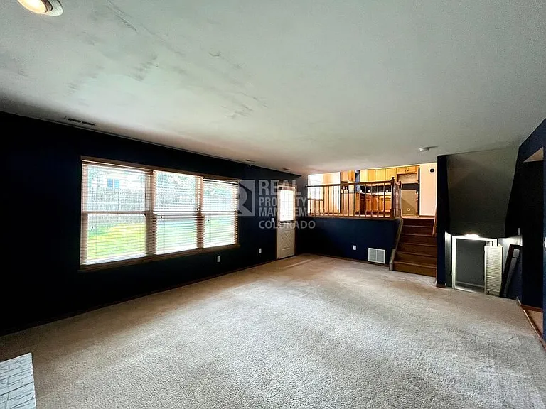 1313 Coolcrest Dr — Photo 11