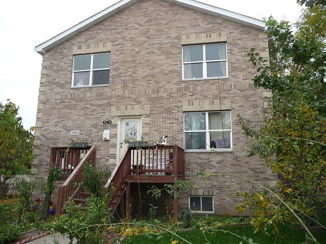 1st image of 566 Elwood Ave