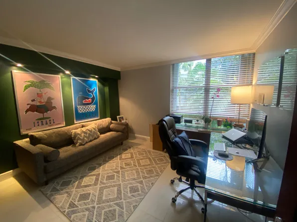 3600 Mystic Pointe Dr, Aventura, FL