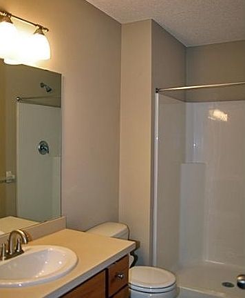 5th image of 7833 148th Ln NW