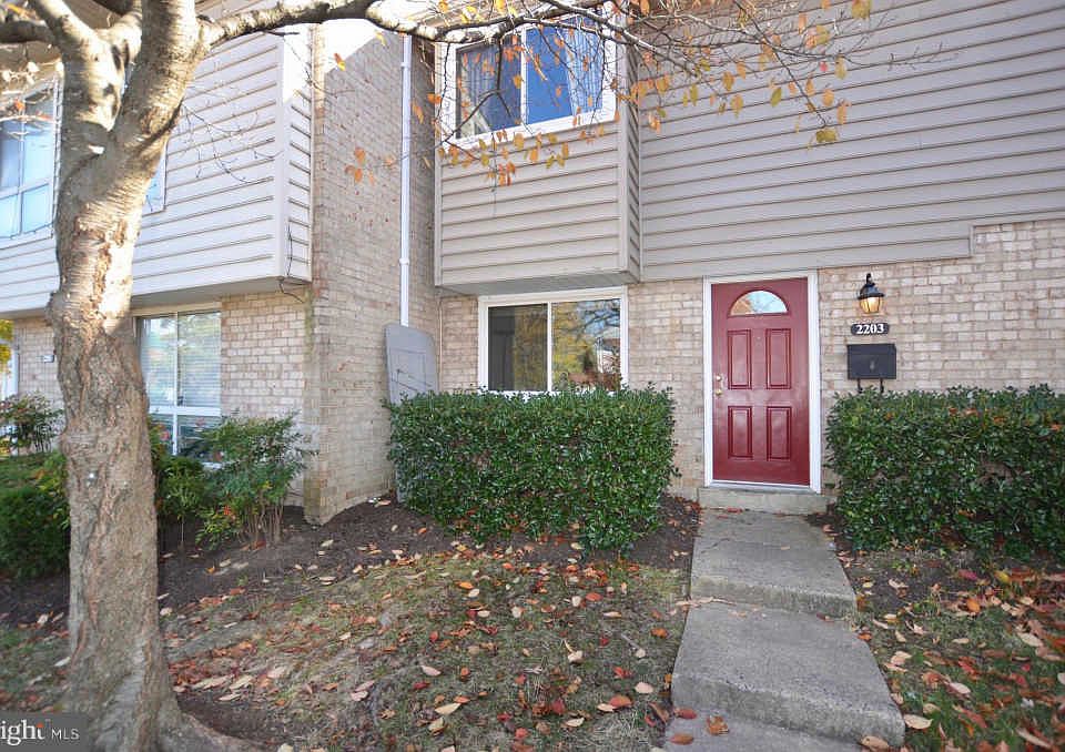 1st image of 2203 Jensen Pl