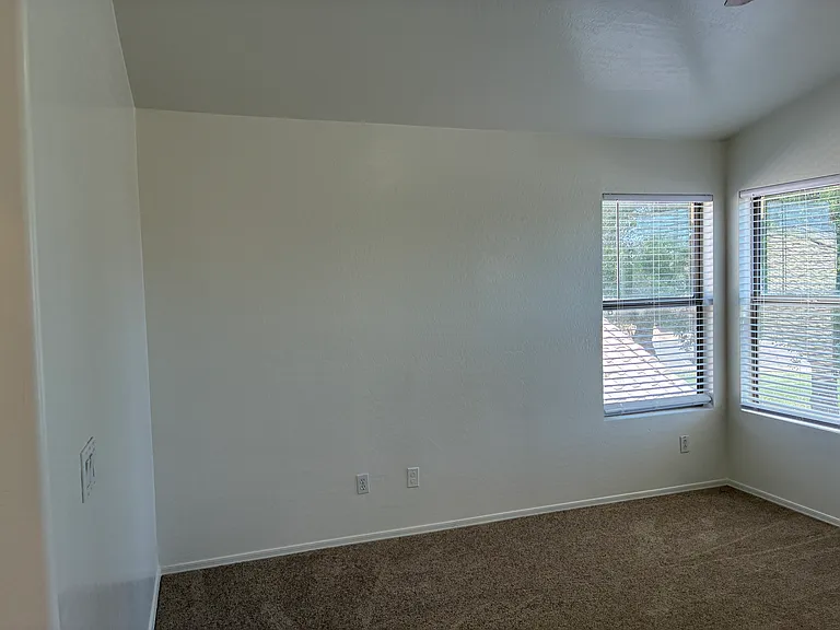 1909 N 106th Ln — Photo 21