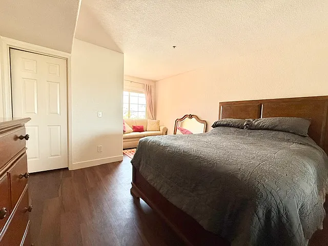 221 Donax Ave #2 — Photo 12