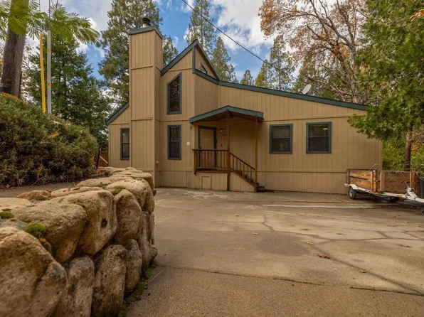 54801 Willow Cv, Bass Lake, CA 93604
