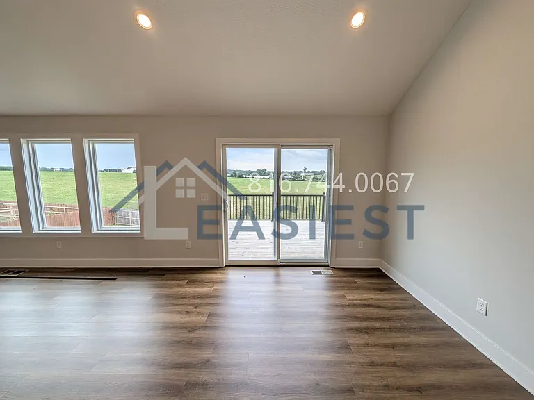 1209 NW 3rd St — Photo 11