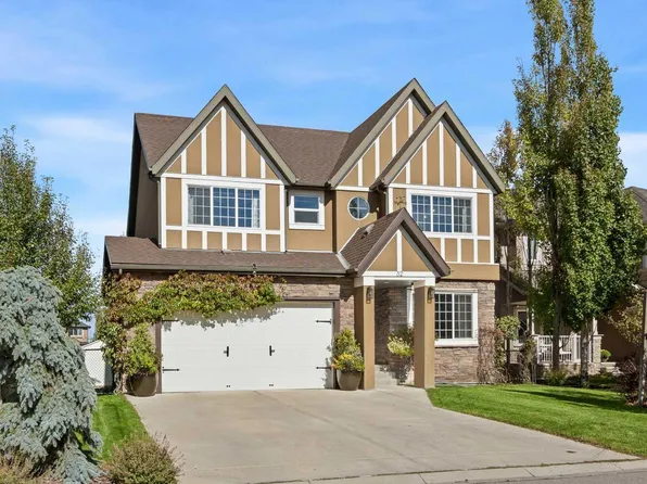 32 Ranchers Pl, Okotoks, AB T1S 0G5