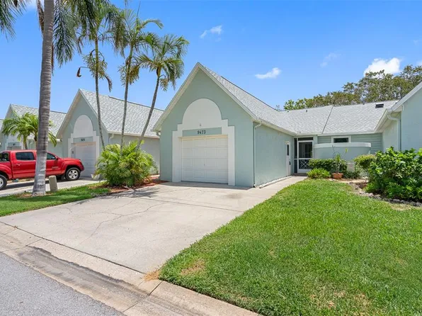 9473 Tara Cay Dr, Seminole, FL 33776