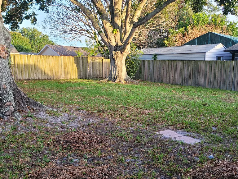 2134 Circlewood Dr — Photo 8