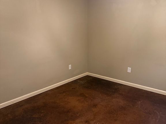 4th image of 150 Jones Dr #23