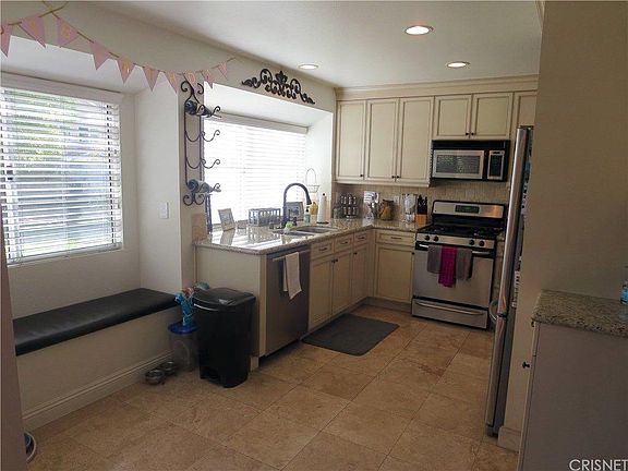 5th image of 22702 Peach Ct