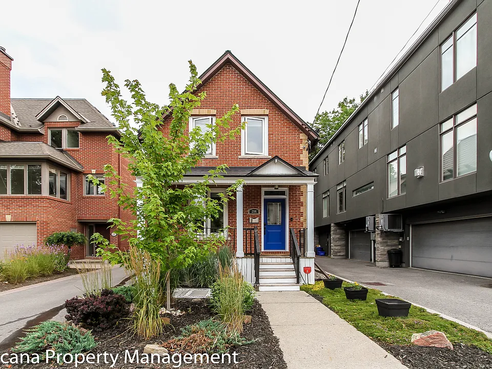 294 Crichton St #1