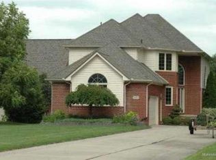 33005 Sutton Rd, Chesterfield, MI 48047