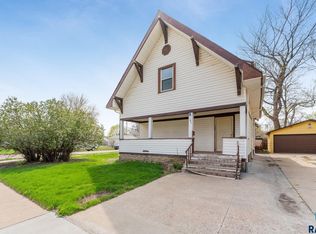 301 N Indiana Ave, Sioux Falls, SD 57103