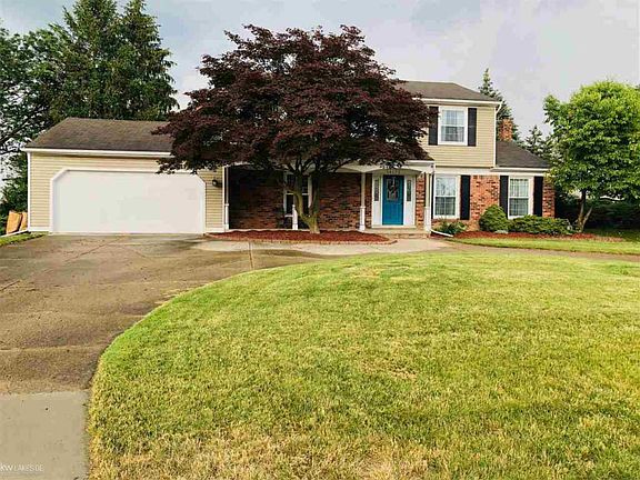 2nd image of 36172 Old Homestead Dr