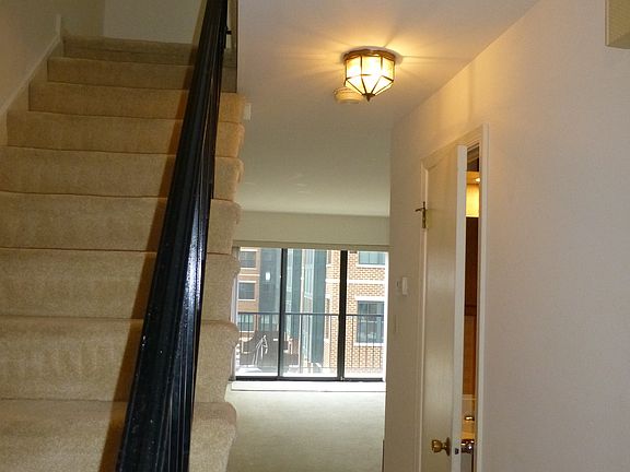 2nd image of 2111 N Monroe St APT C
