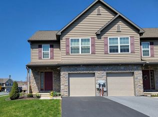 331 Mount Olive Ln, Ephrata, PA 17522
