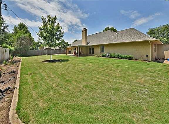 3rd image of 3112 Goshen Dr