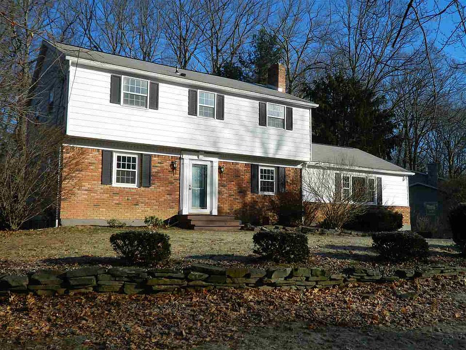 1st image of 28 Hearthside Dr