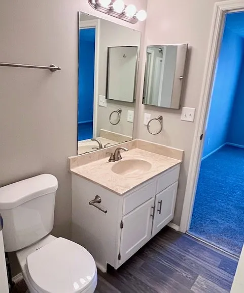 Harbour Club Apartments — Photo 60