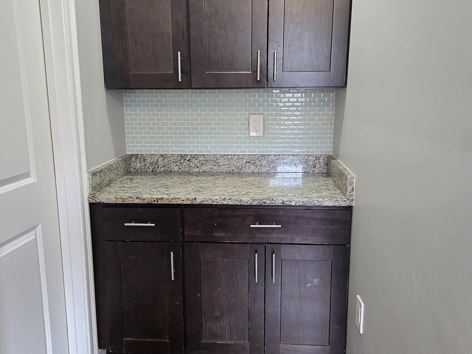 4 bed, 1250 sqft, $3,600 — Photo 4