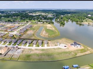 11020 N Lake Mist Ln, Willis, TX 77318