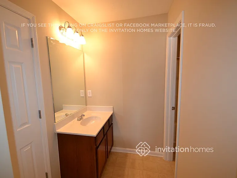 4579 Chafin Point Ct — Photo 11