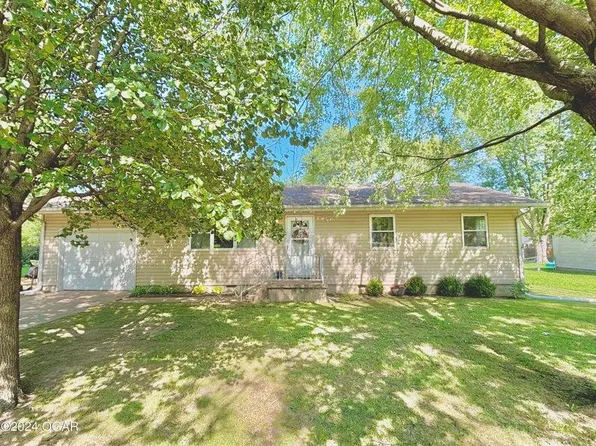 309 East Street, Alba, MO 64830